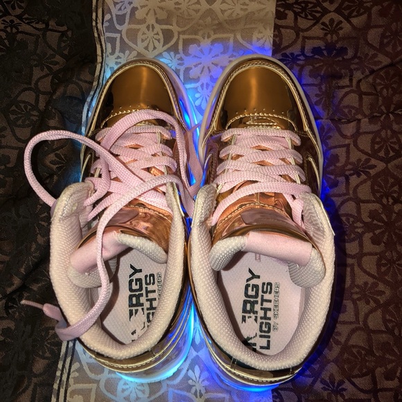 Sketchers Energy Lights with usb cord - Picture 4 of 5